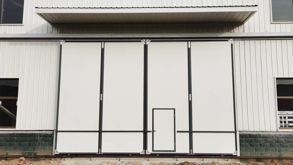 Sliding industrial door