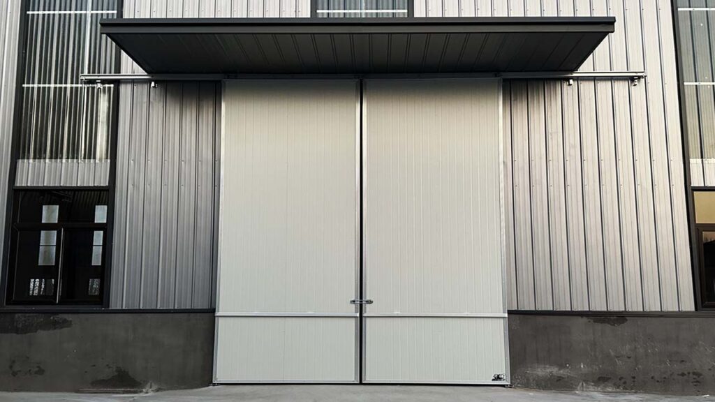 Aluminum frame sliding door